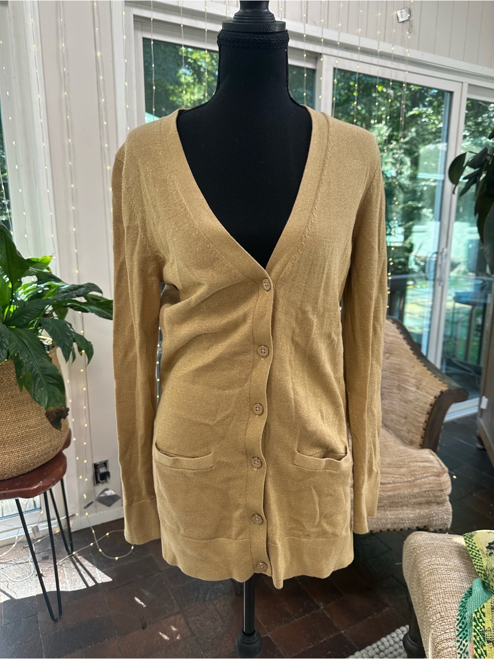 crown & ivy Lightweight V-Neck Button Cardigan in Tan